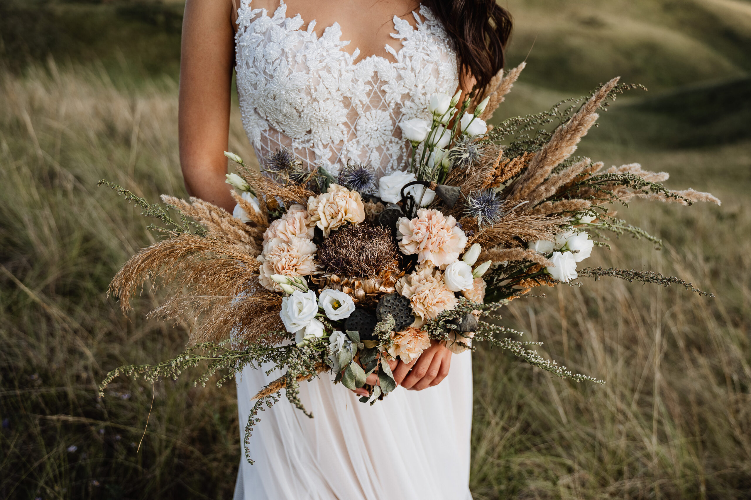 Wedding,Bouquet,Of,The,Bride,,Boho,Style,,Outdoor,,Dry,Flowers